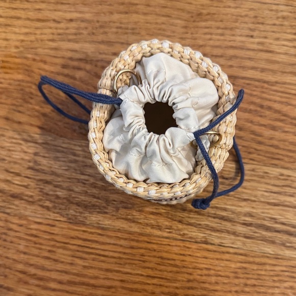 Dior Beige and Navy Woven Accessory - Picture 3 of 6